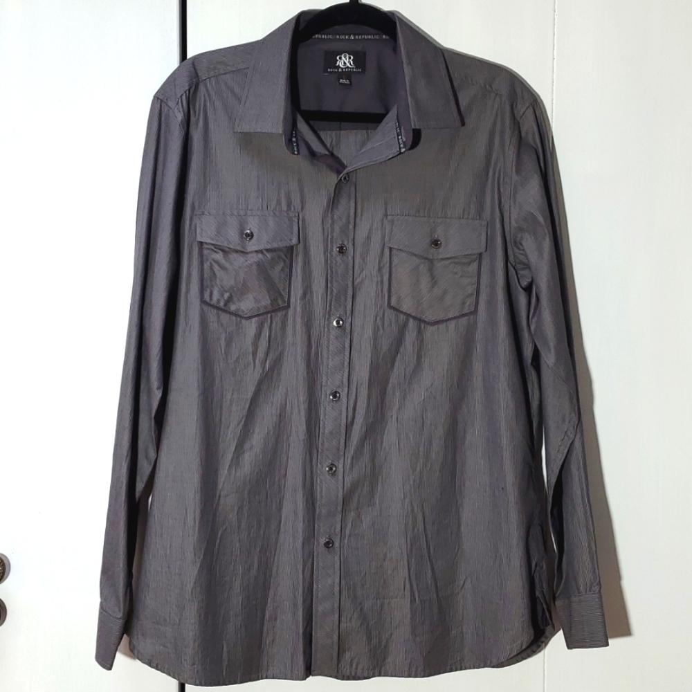 Rock & Republic- Mens Dark Gray Pinstripe Chest pockets Button down Shirt Sz.L